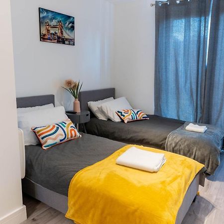 Flat 03 Studio Flat Near Aylesbury Station Free Parking ภายนอก รูปภาพ