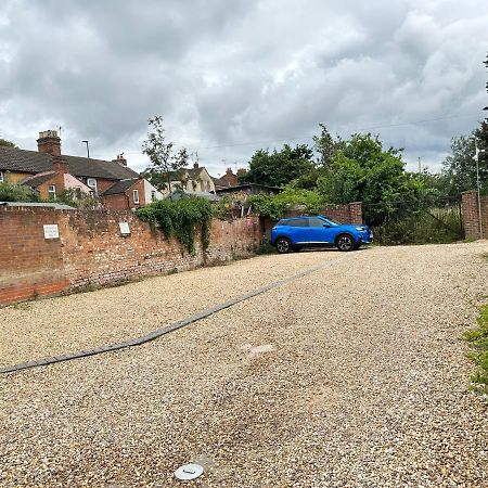 Flat 03 Studio Flat Near Aylesbury Station Free Parking ภายนอก รูปภาพ