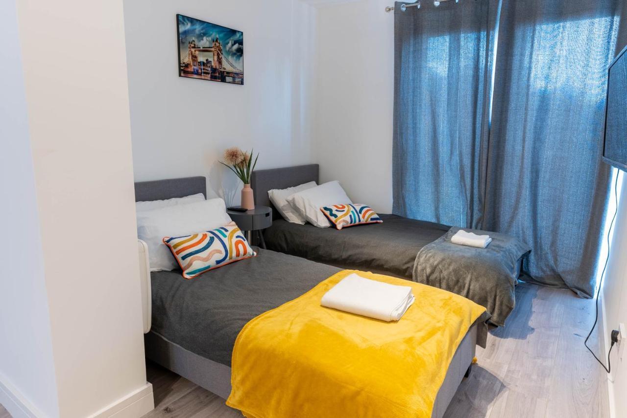 Flat 03 Studio Flat Near Aylesbury Station Free Parking ภายนอก รูปภาพ